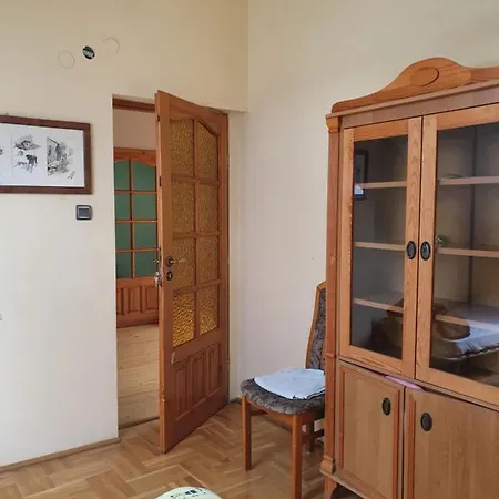 Kwatera prywatna Pokoje Do Wynajecia *